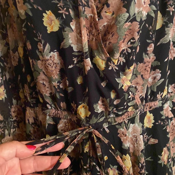 Women’s XL dress - Picture 3 of 5